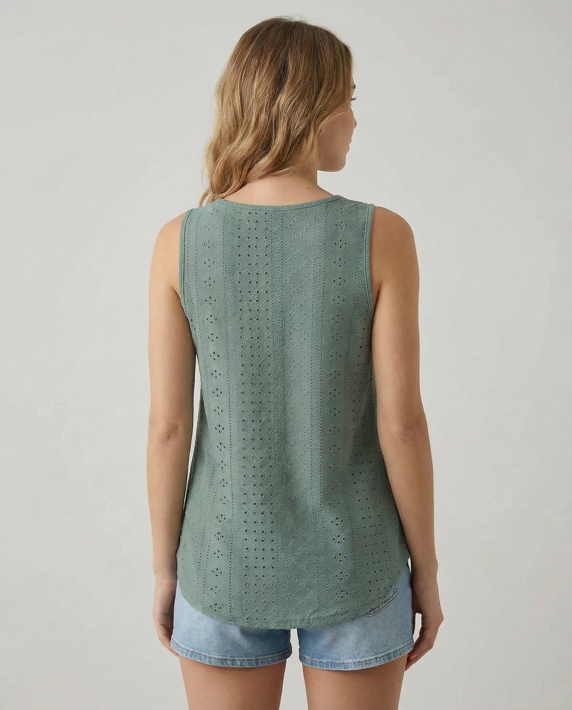 Isla Eyelet Scoop Tank