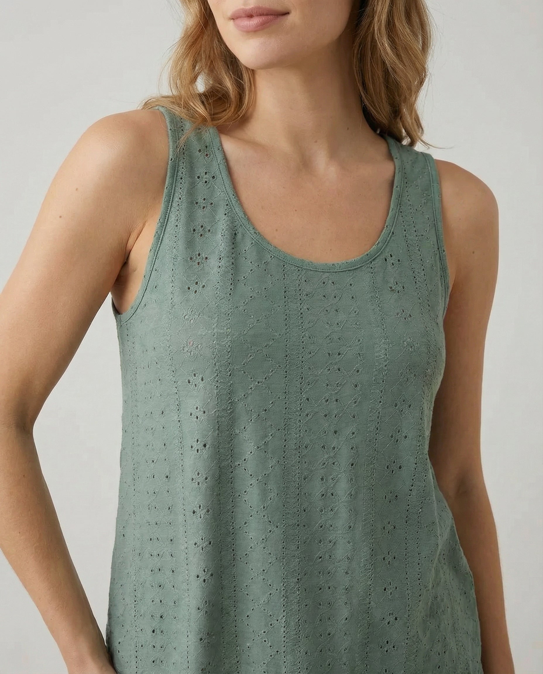 Isla Eyelet Scoop Tank
