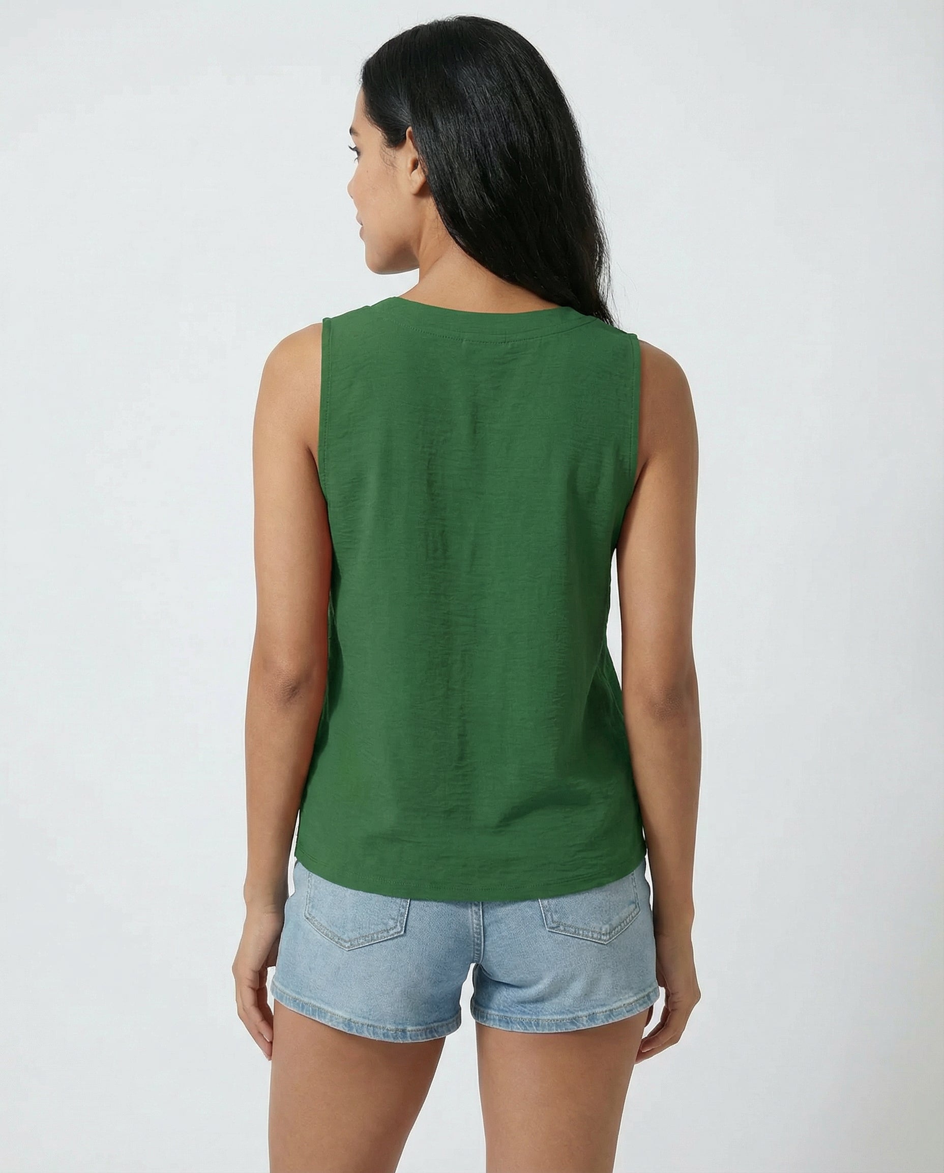 Marisol Curve V-Neck Tank