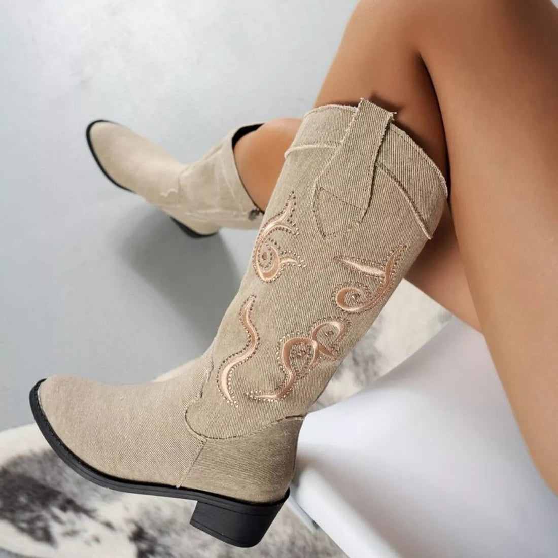 Embroidered Point Toe Block Heels Boots - CELIVINE