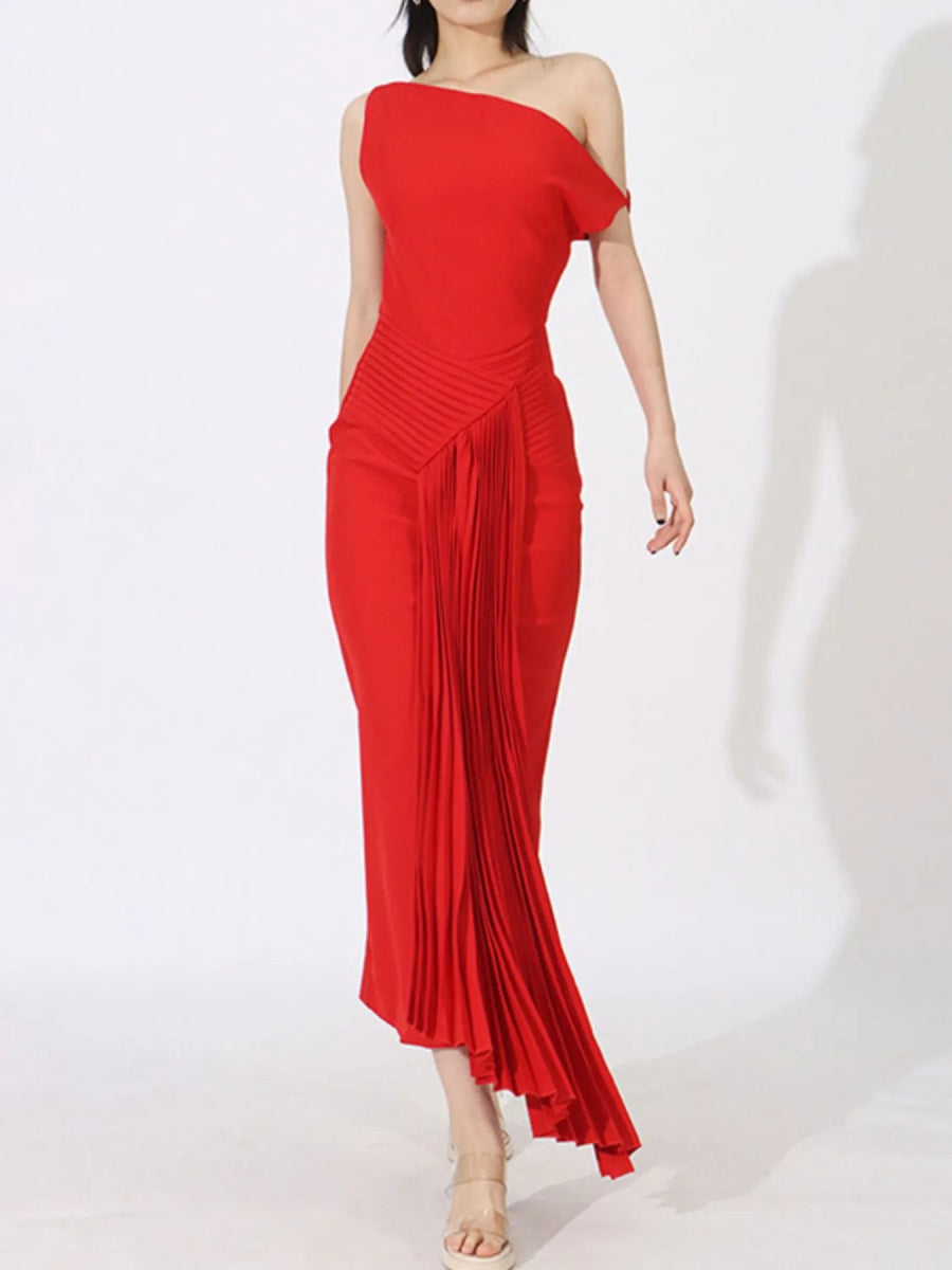 Single Shoulder Pleated Dress - CELIVINE