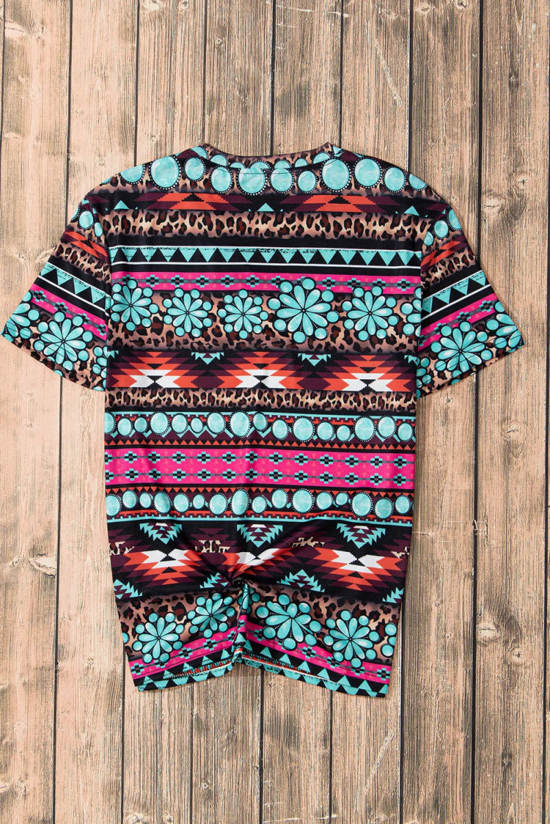 HOWDY V - Neck Short Sleeve T-Shirt - CELIVINE