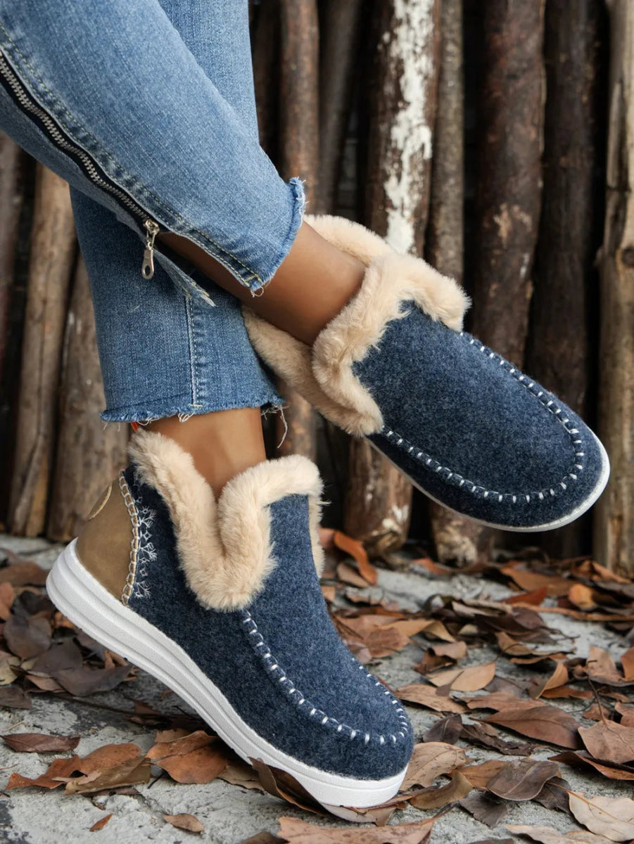 Furry Suede Round Toe Flat Sneakers - CELIVINE