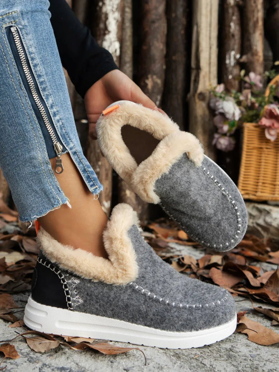Furry Suede Round Toe Flat Sneakers - CELIVINE