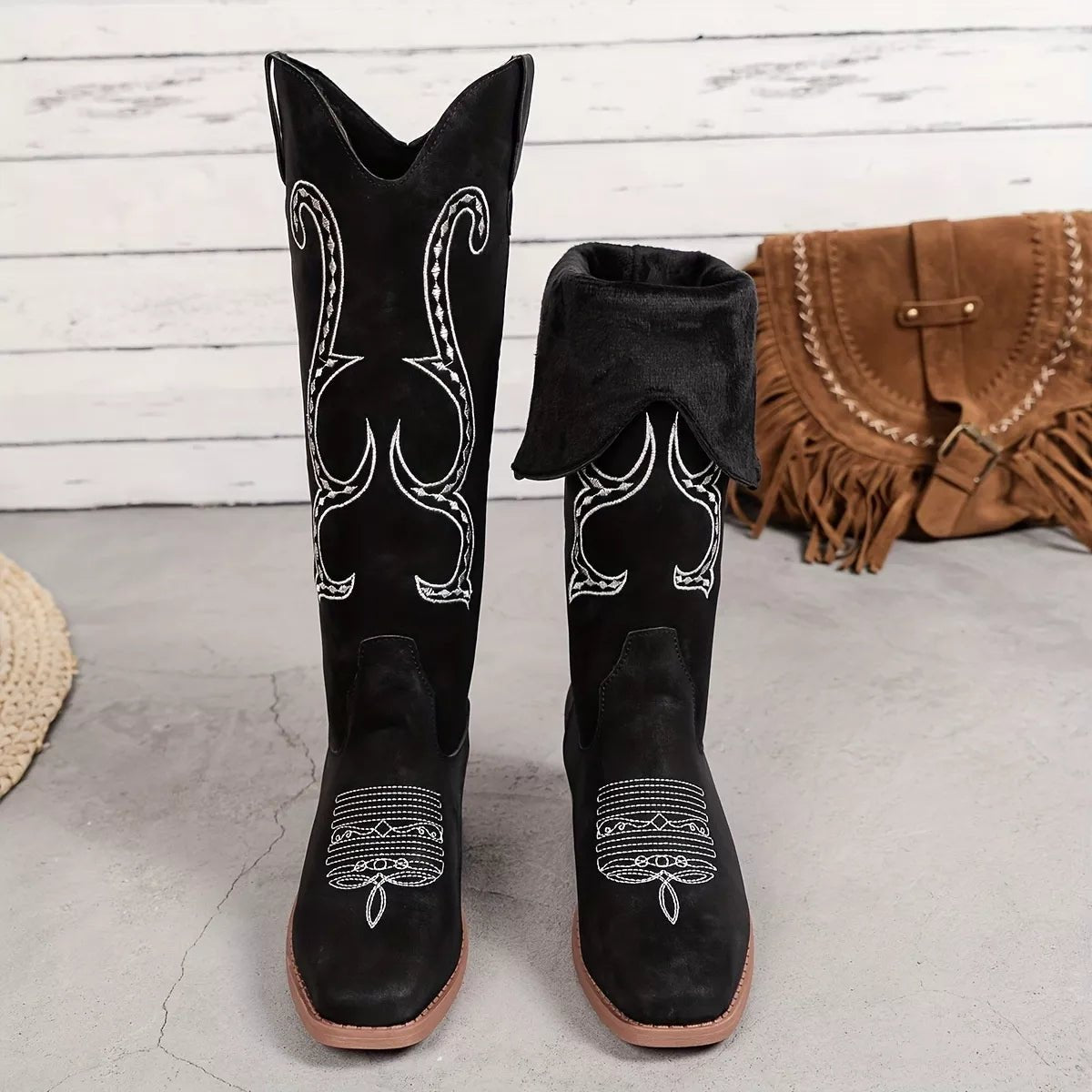 Embroidered Round Toe Block Heels Boots - CELIVINE