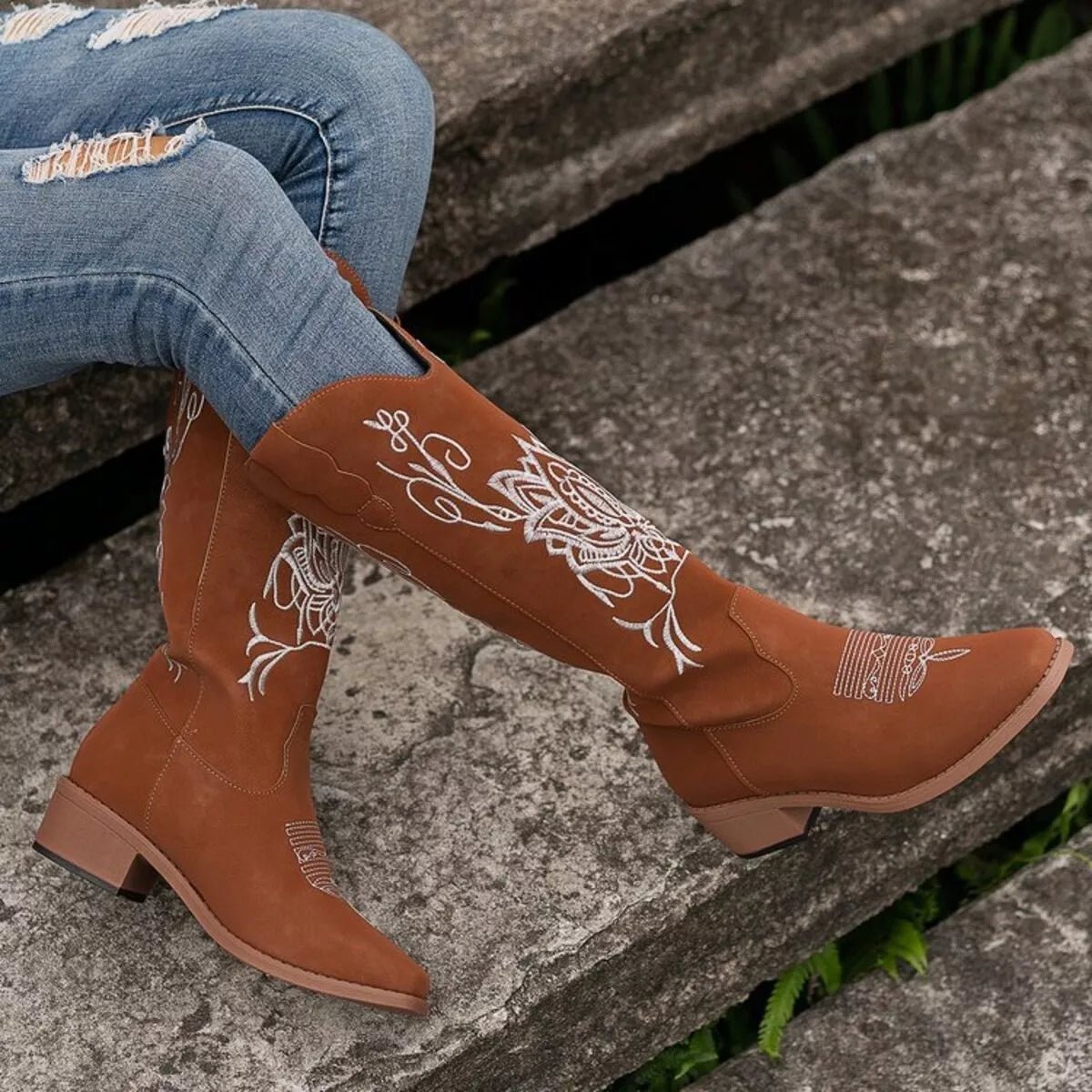 Embroidered Block Heels Boots - CELIVINE